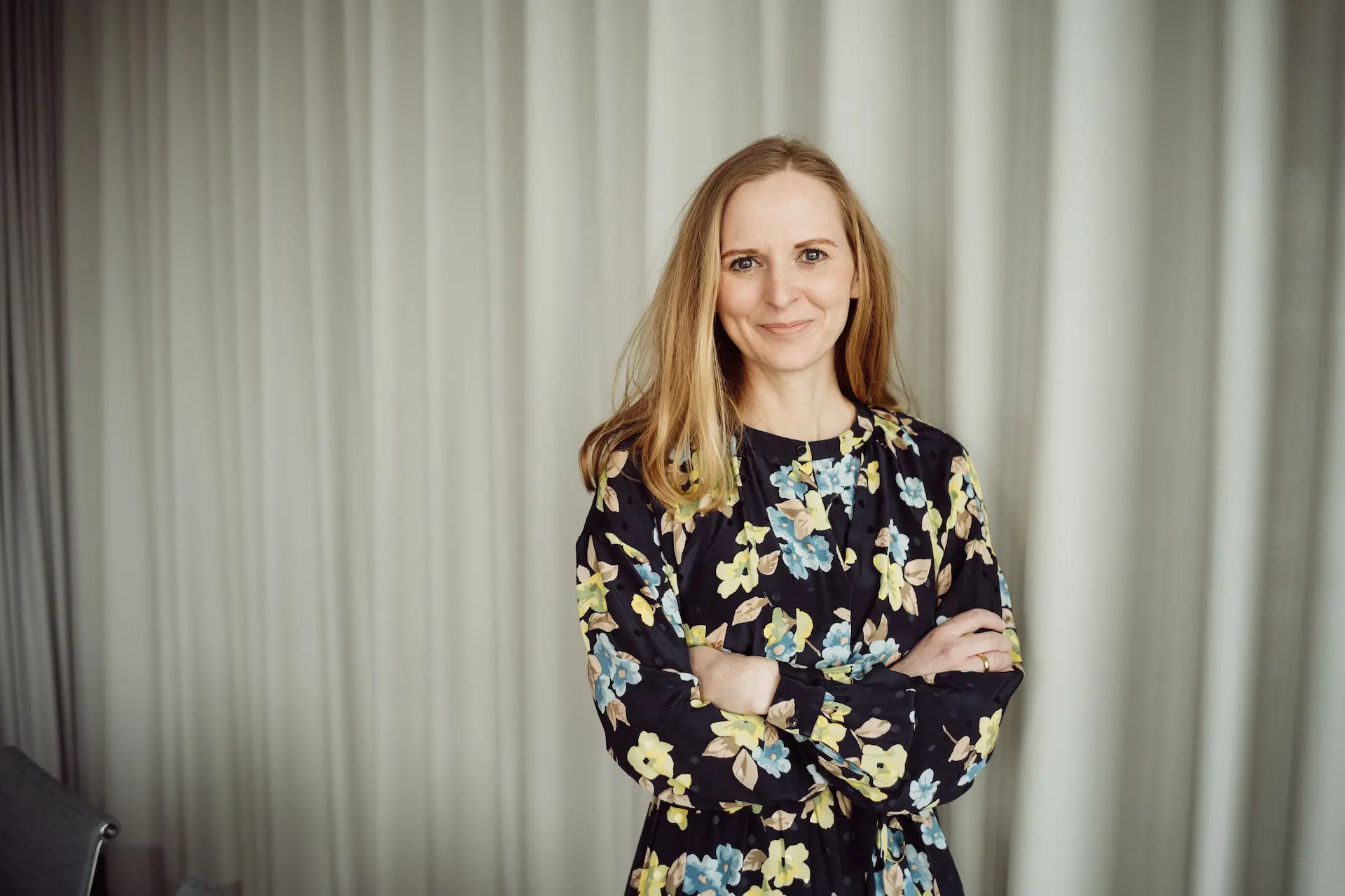Julia Grewe stehend - Wirtschaftsinformatik